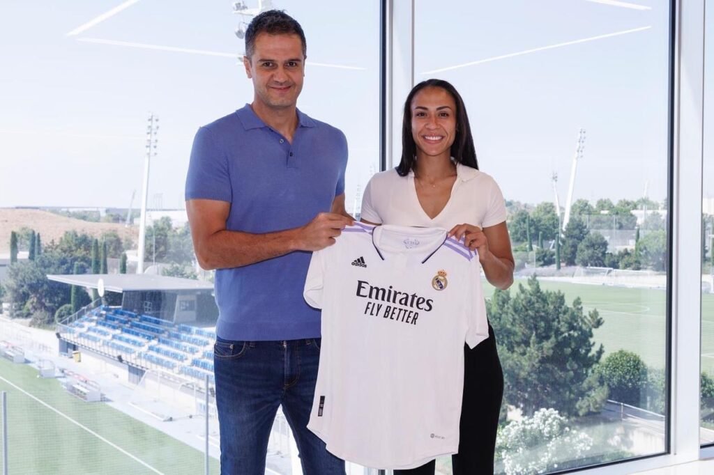 d18f2c67-717d-4cf1-b3a4-53907eba0ad5